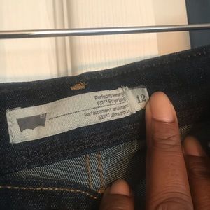 Levi’s women’s slimming jeans